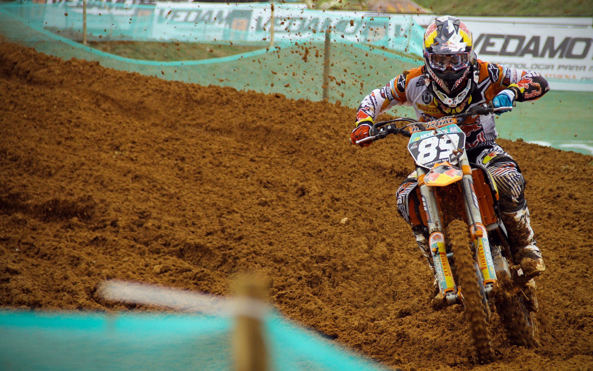 范戴克关键回合不手软,当南美狂想曲遇上荷兰铁壁