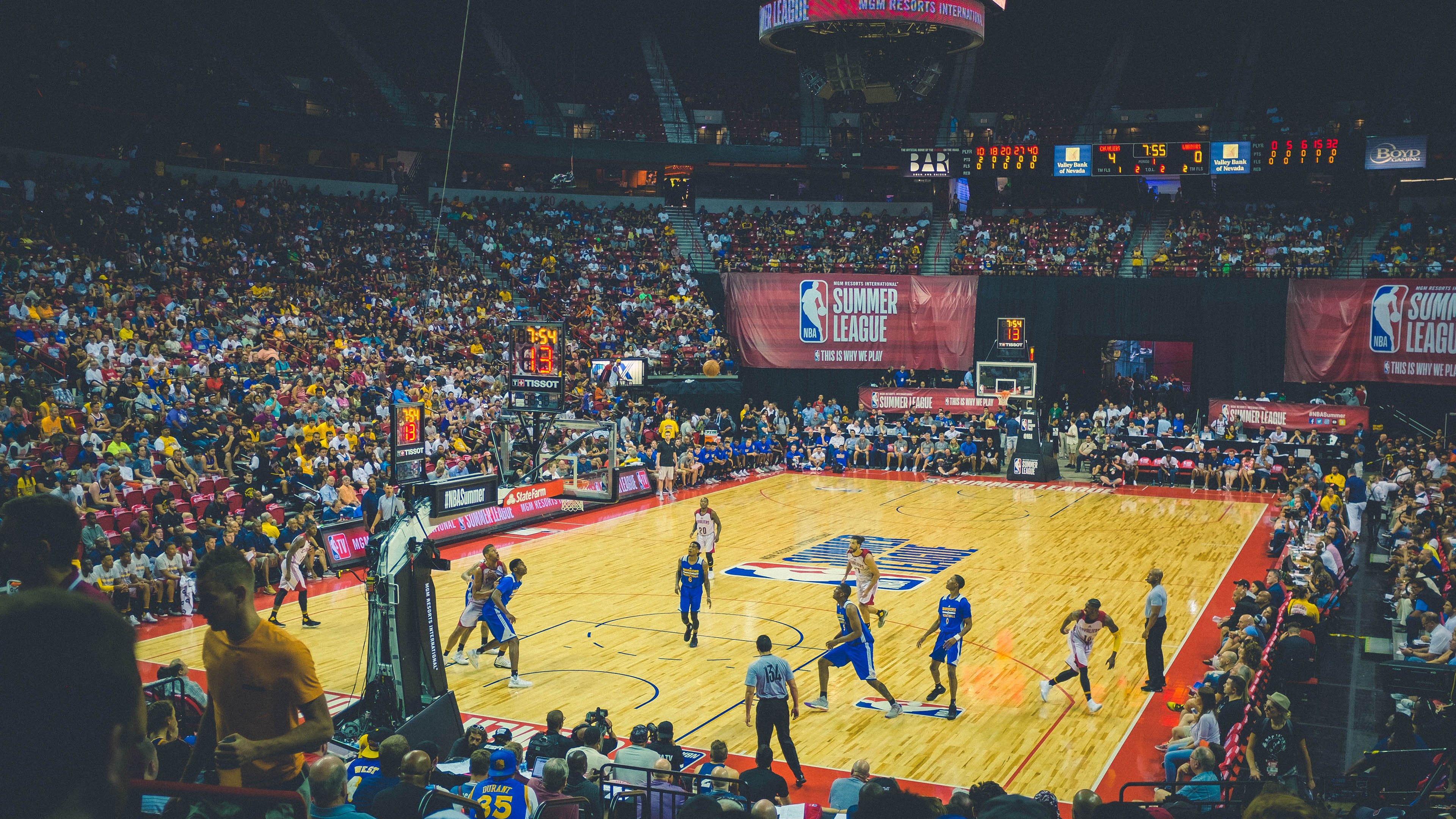 约基奇爆发,北京队压哨击败火箭,当东方战术遇上西方天赋