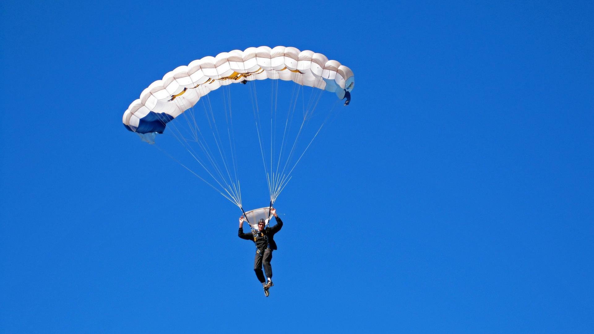 范弗利特奥运前夜接管比赛，辽宁压哨绝杀背后的国家使命